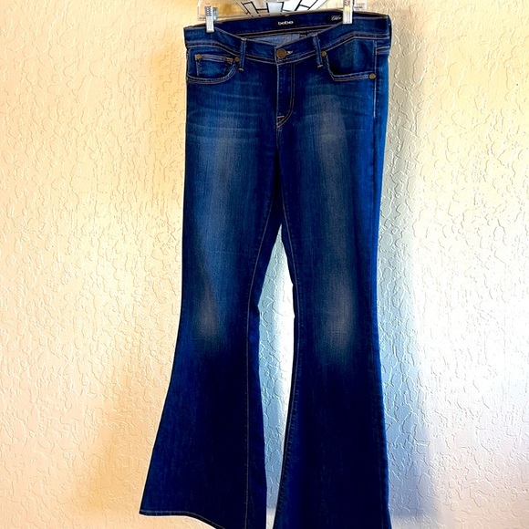 Bebe “Chloe” Bell Bottom Dark Denim Jeans. Sz31. - Picture 3 of 5
